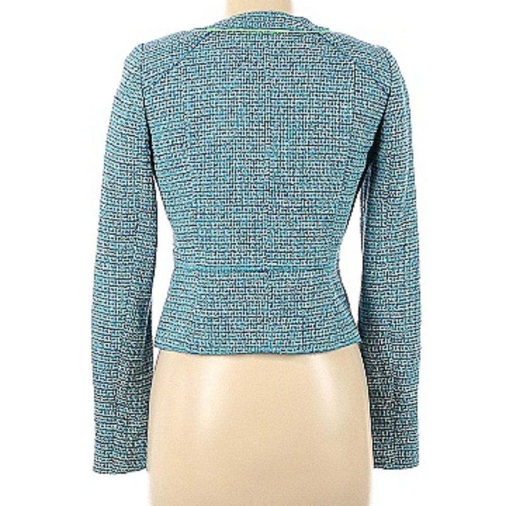 Tahari blazer 8